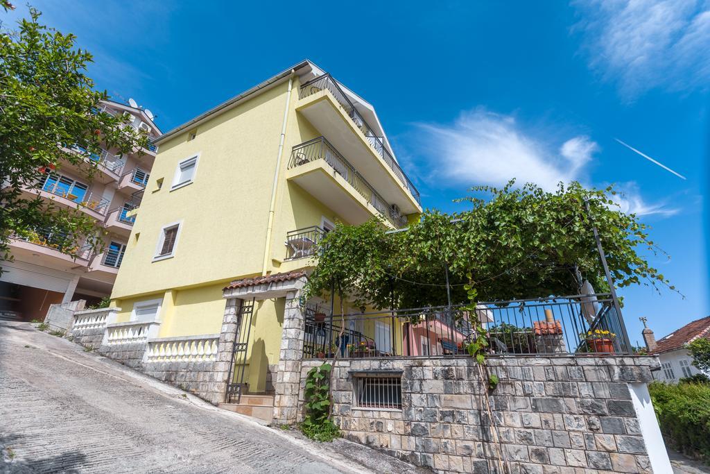Adriana Apartments ヘルツェグ・ノヴィ エクステリア 写真